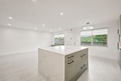 Welcome to this impeccably renovated 2-bedroom, 2-bath residence - photo 19