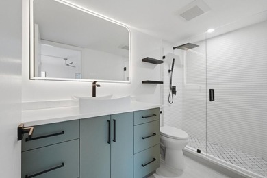 Welcome to this impeccably renovated 2-bedroom, 2-bath residence - photo 20