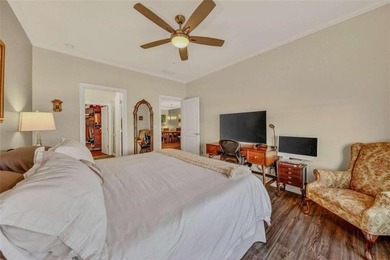 Welcome to this charming 3-bedroom, 2.5-bathroom townhome - photo 21