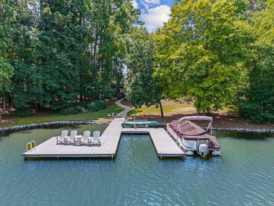 Rare main-lake opportunity on the highly desirable Richland - photo 3