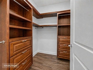 Welcome to this charming 3-bedroom, 2.5-bathroom townhome - photo 25