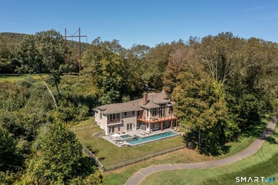 A spacious contemporary located in a resort quality setting - photo 30