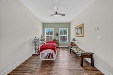 Welcome to this charming 3-bedroom, 2.5-bathroom townhome - photo 30