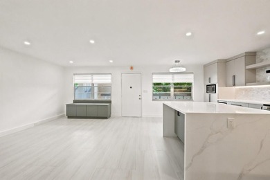 Welcome to this impeccably renovated 2-bedroom, 2-bath residence - photo 30