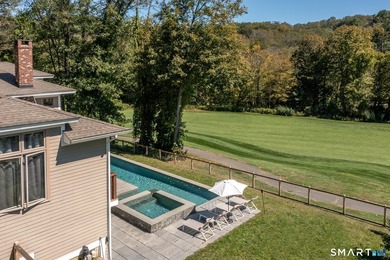 A spacious contemporary located in a resort quality setting - photo 31