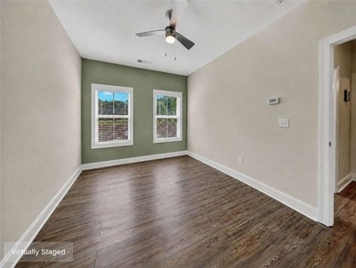 Welcome to this charming 3-bedroom, 2.5-bathroom townhome - photo 33