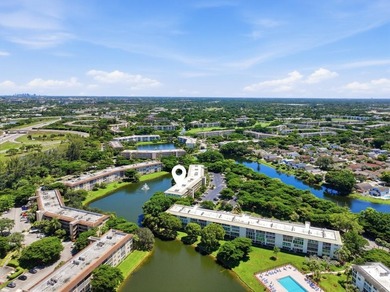 Welcome to this impeccably renovated 2-bedroom, 2-bath residence - photo 35