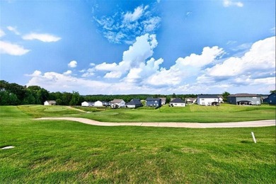 Welcome to this charming 3-bedroom, 2.5-bathroom townhome - photo 42