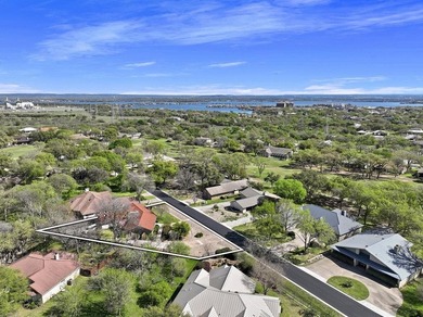 Enjoy the good life in this impeccably maintained single story - photo 2