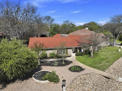 Enjoy the good life in this impeccably maintained single story - photo 6