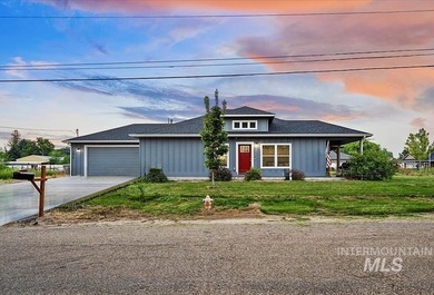 Lake Lowell Home For Sale in Nampa Idaho