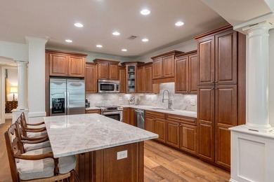 STUNNING LOCK-N-LEAVE TOWNHOME WITH A TWO CAR GARAGE CLOSE TO - photo 10