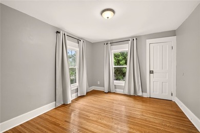 Prepare to be impressed by this spacious 3-bedroom, 2 full bath - photo 14