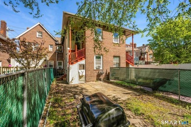 Introducing 1040 Connecticut Avenue - a newly remodeled, 2nd - photo 5