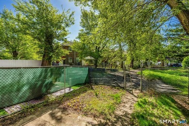 Introducing 1040 Connecticut Avenue - a newly remodeled, 2nd - photo 7