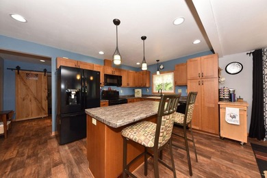 This fantastic 3 BDR home is situated on a remarkable lot - photo 4