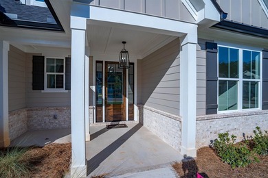 Designed for today's lifestyle, this spacious open floor plan - photo 3