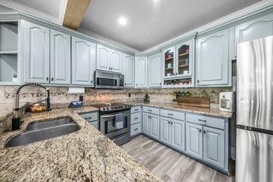 EXTRAORDINARY OPPORTUNITY TO OBTAIN OVER 4 ACRES OF PRIME LEVEL - photo 6