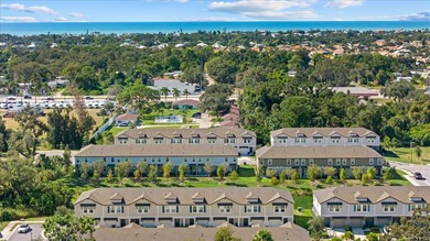 (private lake, pond, creek) Townhome/Townhouse For Sale in Nokomis Florida