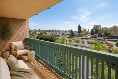 Beautifully updated and move-in ready, this desirable mid-level - photo 14