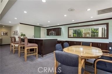Beautifully updated and move-in ready, this desirable mid-level - photo 18