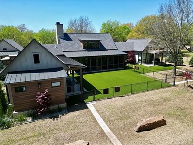 LAKE EUFAULA PARADISE AWAITS! This extraordinary custom - photo 19