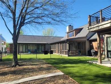 LAKE EUFAULA PARADISE AWAITS! This extraordinary custom - photo 28