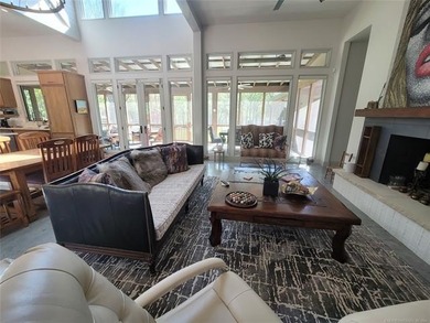 LAKE EUFAULA PARADISE AWAITS! This extraordinary custom - photo 42