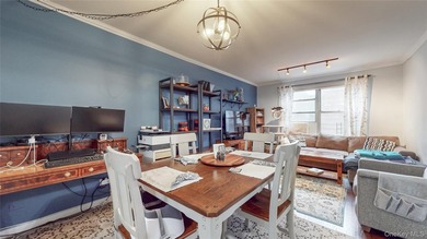 Welcome home to this charming Jr 4, 2-bedroom residence offering - photo 4
