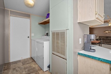 Discover the perfect getaway with this 3 bedroom, 2 bathroom - photo 13