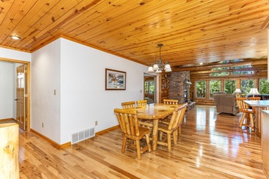 Quality-built and exceptionally maintained, this 3-bedroom - photo 14