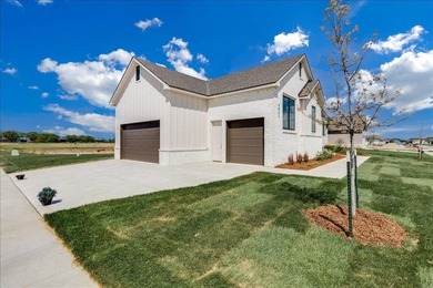 MODEL IS NOW FOR SALE! Welcome home to this stunning new floor - photo 2