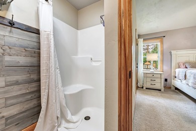 This beautifully maintained home shows pride of ownership - photo 17