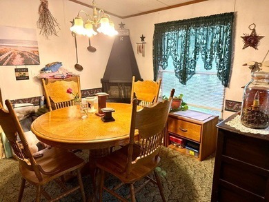 Welcome to Your Island Getaway! This charming 3-bedroom, 2-bath - photo 8