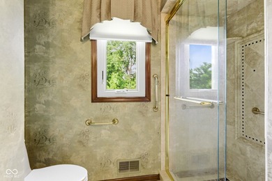 An incredible opportunity to own a one-of-kind spectacular stone - photo 22