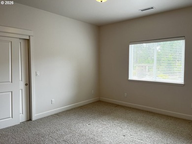 Welcome to this beautifully maintained 3-bedroom, 2.5-bath home - photo 23