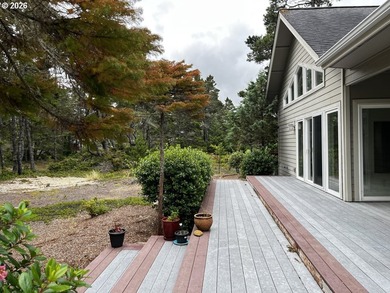 Welcome to this beautifully maintained 3-bedroom, 2.5-bath home - photo 44