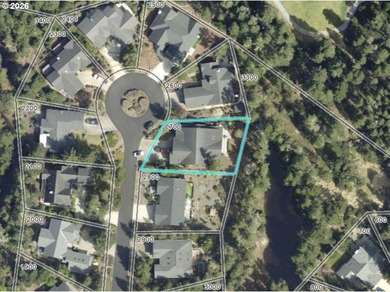 Welcome to this beautifully maintained 3-bedroom, 2.5-bath home - photo 48