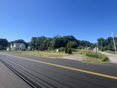 Located in Rockland's desirable South End, this well-landscaped - photo 7