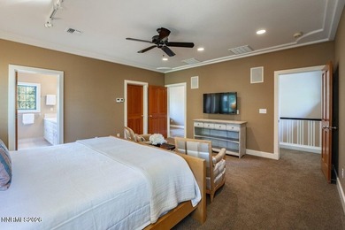 You'll love this pristine custom home in Uppaway Estates, a - photo 13