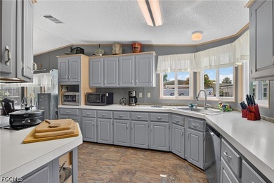 BACK ON THE MARKET AND DID NOT FAIL A HOME INSPECTION!!! THIS - photo 14