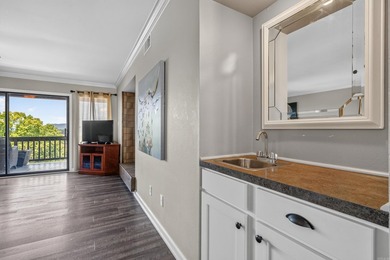 Lake Hamilton living has never been easier! Welcome to the gated - photo 18