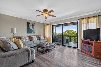 Lake Hamilton living has never been easier! Welcome to the gated - photo 19
