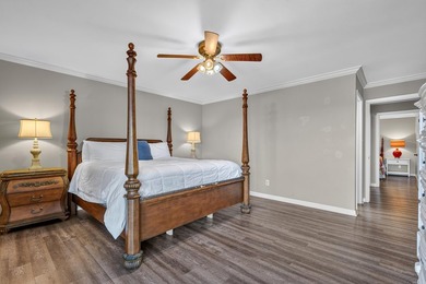 Lake Hamilton living has never been easier! Welcome to the gated - photo 28