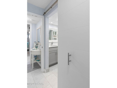 Oceanfront Luxury Condo with Spectacular Views! Step into this - photo 31