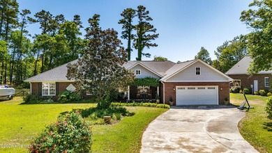 Welcome to 1609 Sanderling Drive, a well maintained brick - photo 3