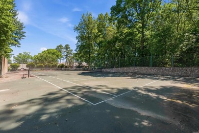 Lake Hamilton living has never been easier! Welcome to the gated - photo 35