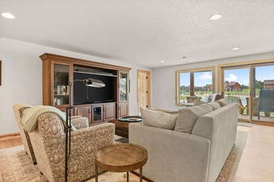 Meticulously maintained and move-in ready, this 6-bedroom - photo 35