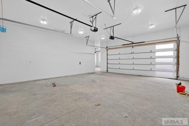 This stunning custom modern ranch style home features 4 bedrooms - photo 40