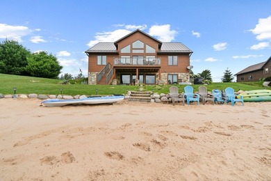 Meticulously maintained and move-in ready, this 6-bedroom - photo 43